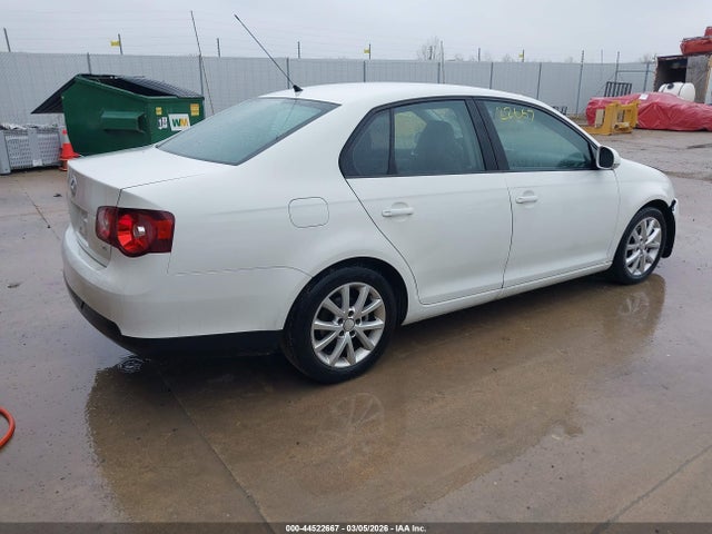 Продаж на аукціоні авто 2010 Volkswagen Jetta Limited Edition, vin: 3VWAX7AJ3AM147067, номер лоту: 44522667