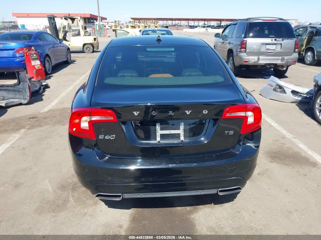 Volvo S60 T5 Drive-e Premier 2016 YV126MFK3G2409237 Image 17