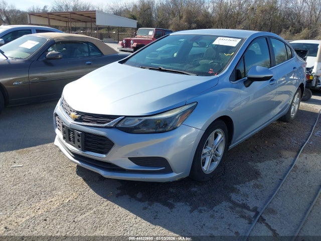 Chevrolet Cruze Lt Auto 2017 1G1BE5SM2H7167219 Image 2