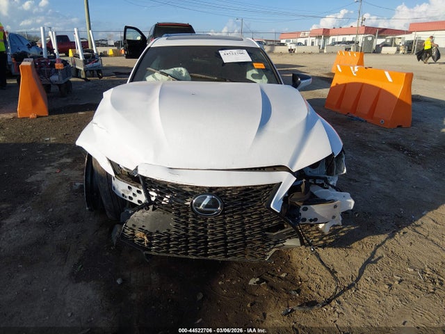 44522706 :رقم المزاد ، JTHAP1D21P5002577 vin ، 2023 Lexus Is 500 F Sport Performance Premium مزاد بيع