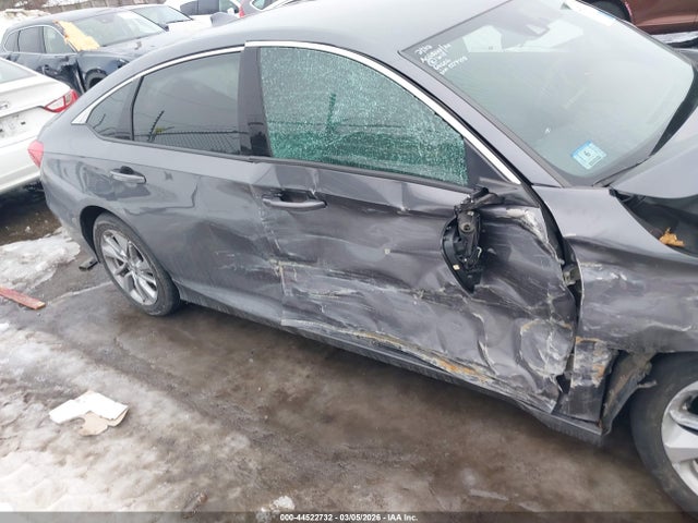 1HGCV1F17JA007108 Honda ACCORD LX