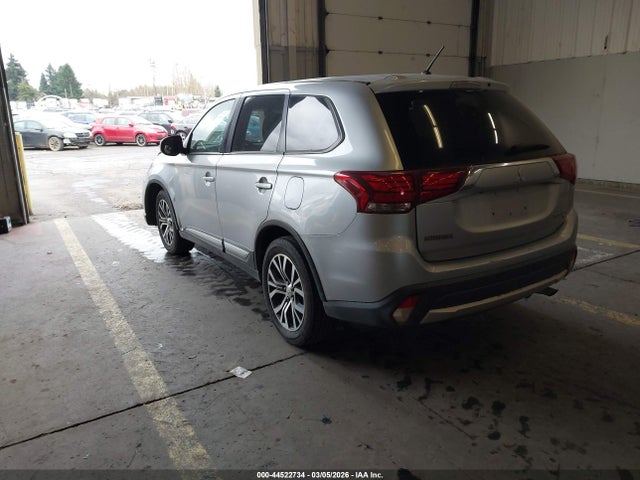 Продажа на аукционе авто 2016 Mitsubishi Outlander Se, vin: JA4AD3A31GZ001726, номер лота: 44522734