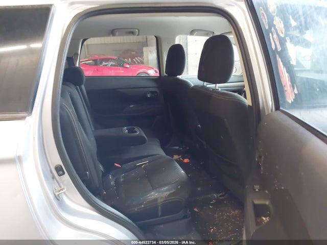 Продажа на аукционе авто 2016 Mitsubishi Outlander Se, vin: JA4AD3A31GZ001726, номер лота: 44522734
