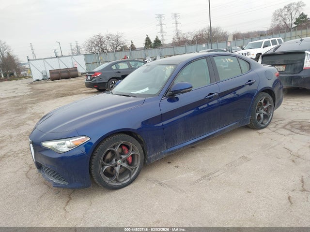 Alfa Romeo Giulia Ti Awd 2017 ZARFAEEN5H7541787 Image 2