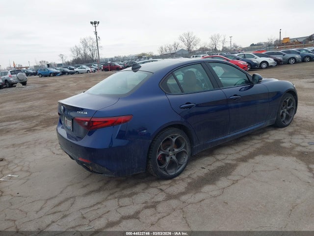 Alfa Romeo Giulia Ti Awd 2017 ZARFAEEN5H7541787 Image 4