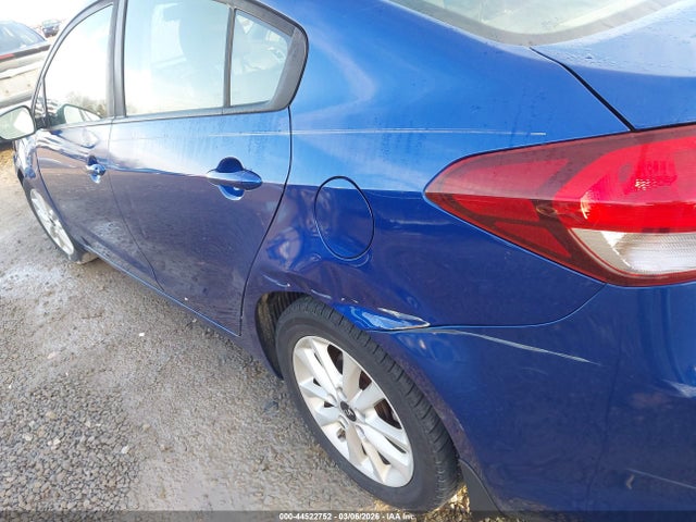 2017 Kia Forte S მანქანა იყიდება აუქციონზე, vin: 3KPFL4A78HE044576, აუქციონის ნომერი: 44522752