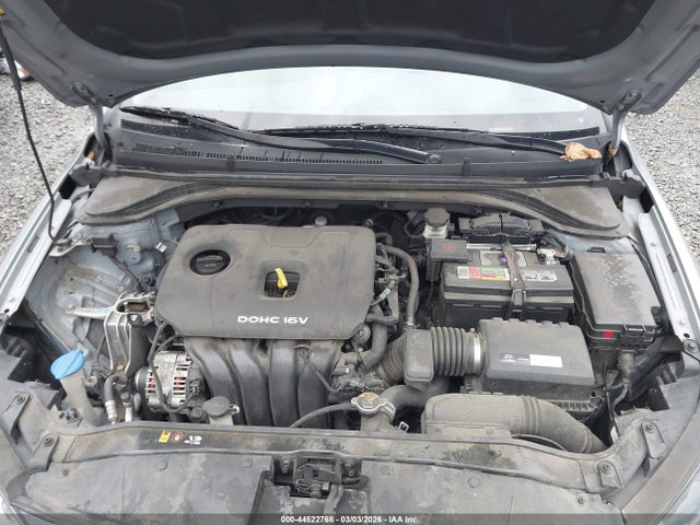 Hyundai ELANTRA SE 2017 5NPD84LF1HH009726 Image 10