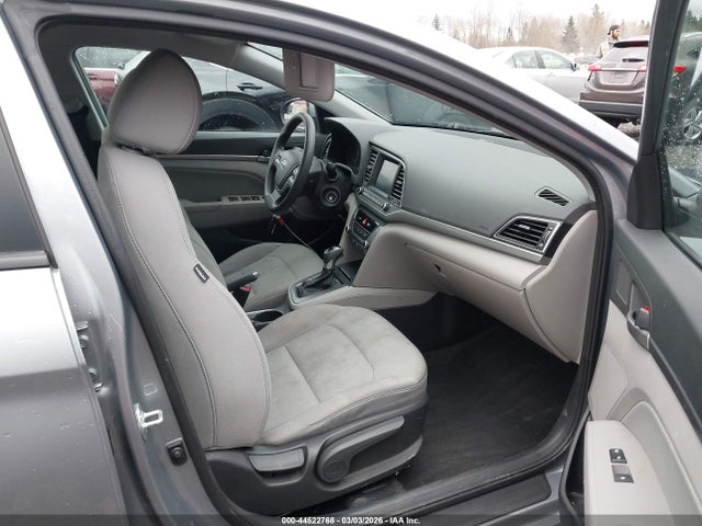 Hyundai ELANTRA SE 2017 5NPD84LF1HH009726 Image 18