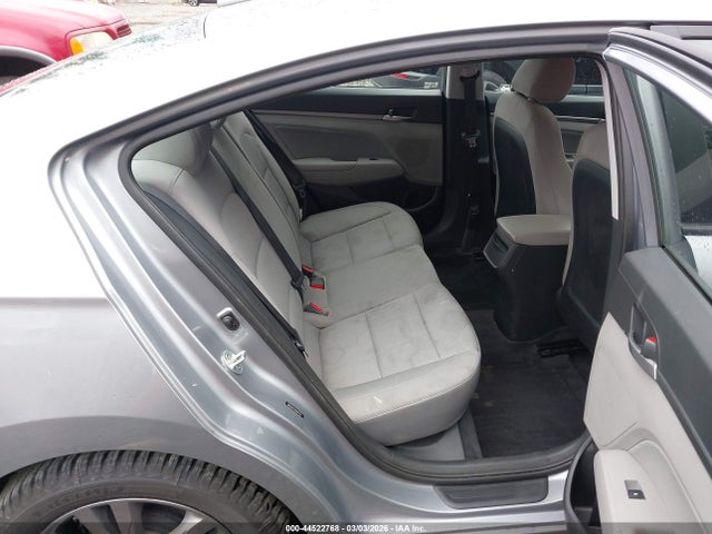 Hyundai ELANTRA SE 2017 5NPD84LF1HH009726 Image 19