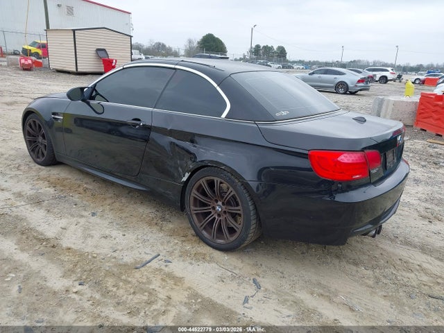 2011 BMW M3 WBSDX9C5XBE583815 Photo 2