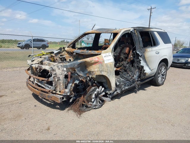 44522796 :رقم المزاد ، 1GKS1DKL9NR362890 vin ، 2022 Gmc Yukon 2wd Denali مزاد بيع