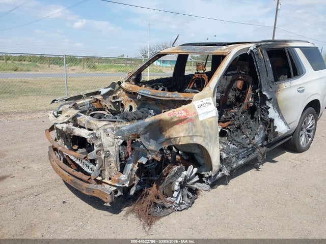 44522796 :رقم المزاد ، 1GKS1DKL9NR362890 vin ، 2022 Gmc Yukon 2wd Denali مزاد بيع