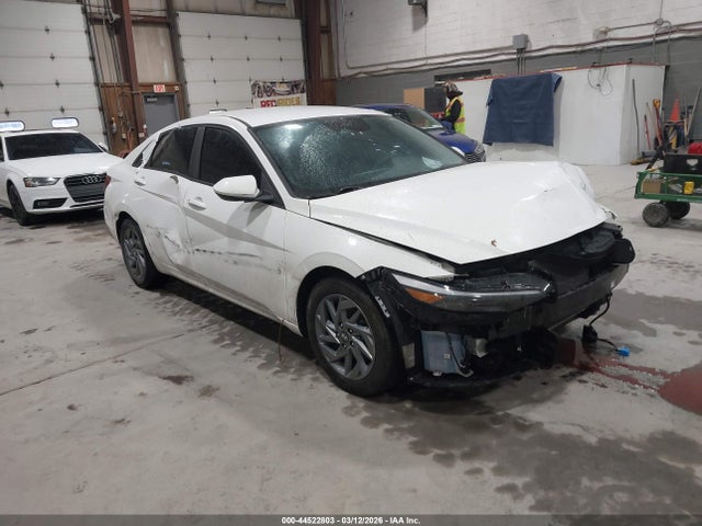2024 HYUNDAI ELANTRA KMHLM4DG1RU650991