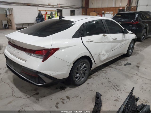2024 HYUNDAI ELANTRA KMHLM4DG1RU650991 Photo 3