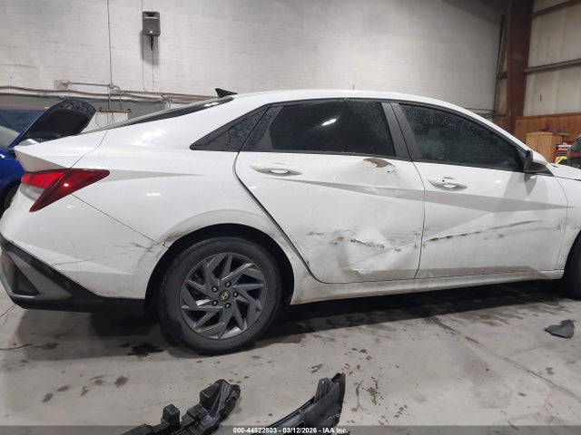 2024 HYUNDAI ELANTRA KMHLM4DG1RU650991 Photo 5