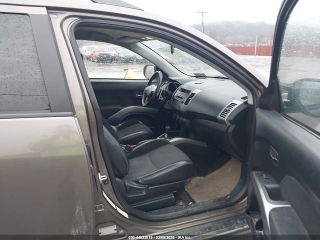 2012 MITSUBISHI OUTLANDER JA4JT3AW9CU002482 Photo 4