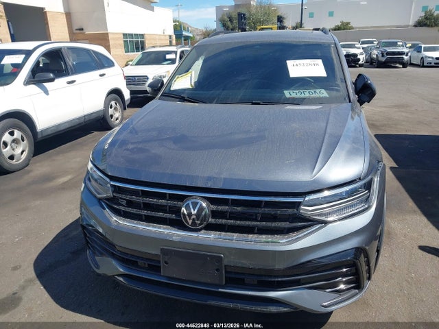 3VV8B7AX4RM199583 Volkswagen Tiguan 2.0t Se R-line Black