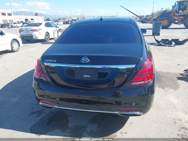 WDDUG8DBXKA435568 Mercedes-Benz S 560