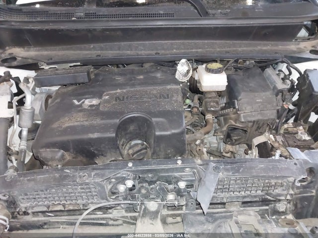 5N1DR2MM8JC628321 Nissan Pathfinder Sv