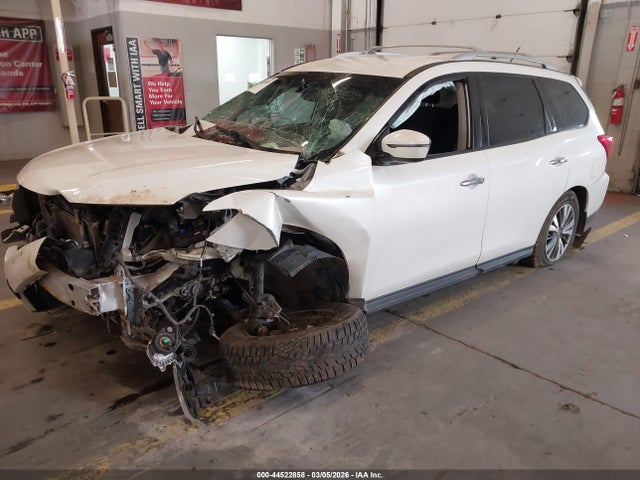 5N1DR2MM8JC628321 Nissan Pathfinder Sv