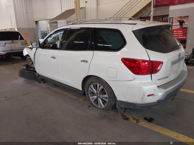 5N1DR2MM8JC628321 Nissan Pathfinder Sv