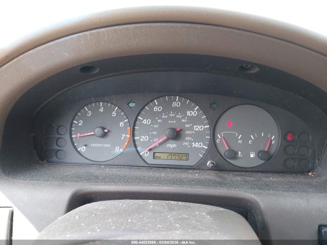 Aukcja sprzedaży 2001 Mazda 626 Es/lx, vin: 1YVGF22C715220847, numer aukcji: 44522859
