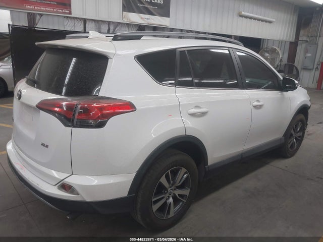 2T3WFREV3HW383361 Toyota Rav4 Xle