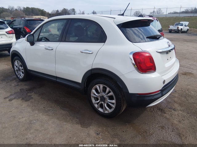 2016 FIAT 500X ZFBCFXBT1GP374326 Photo 2