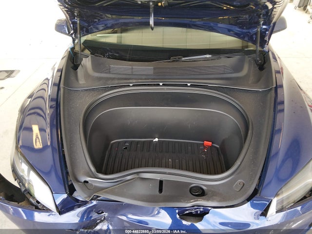 2025 TESLA MODEL 3 5YJ3E1ET3SF063184 Photo 9