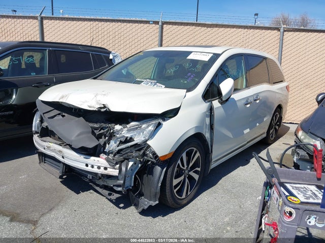 Honda Odyssey Elite 2019 5FNRL6H98KB053733 Image 2