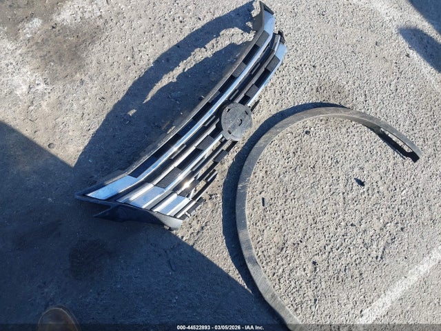 Auction sale of the 2026 Tesla Model Y Premium Rear-wheel Drive/standard Rear-wheel Drive, vin: 7SAYGDEDXTF546573, lot number: 44522893