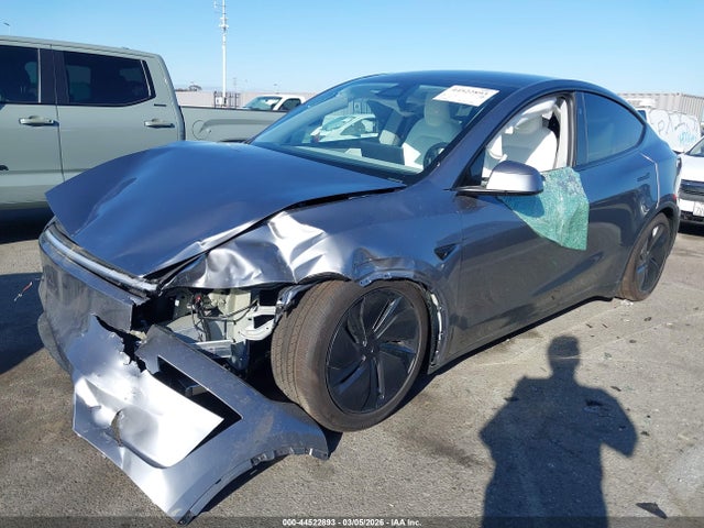 Auction sale of the 2026 Tesla Model Y Premium Rear-wheel Drive/standard Rear-wheel Drive, vin: 7SAYGDEDXTF546573, lot number: 44522893