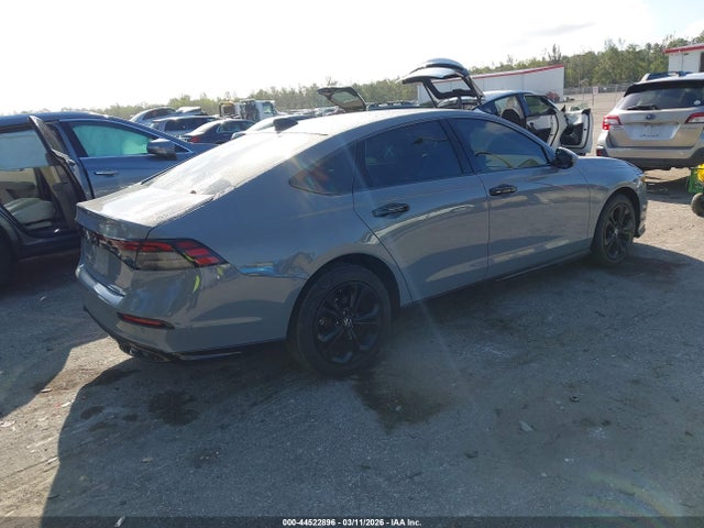 44522896 :رقم المزاد ، 1HGCY2F69RA032578 vin ، 2024 Honda Accord Hybrid Ex-l مزاد بيع