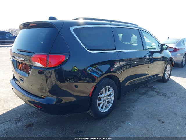 2020 CHRYSLER VOYAGER 2C4RC1DG6LR145193 Photo 3
