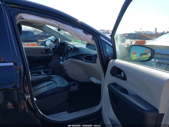 2020 CHRYSLER VOYAGER 2C4RC1DG6LR145193 Photo 4