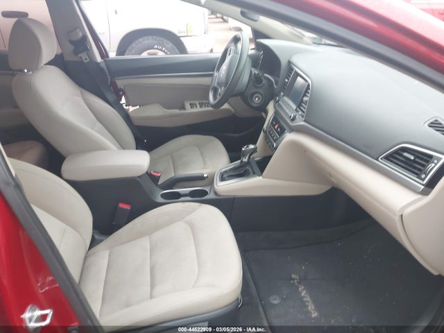 KMHD84LF3HU417615 Hyundai ELANTRA SE