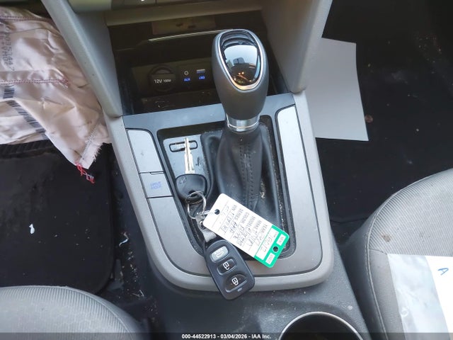 Hyundai ELANTRA SE 2017 5NPD84LF4HH122943 Image 11