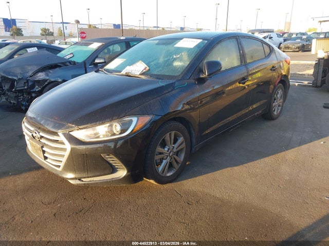 Hyundai ELANTRA SE 2017 5NPD84LF4HH122943 Image 2