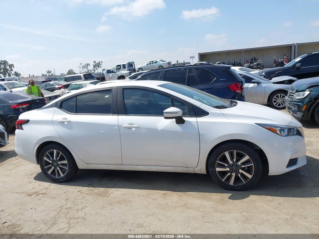 44522921 :رقم المزاد ، 3N1CN8EV1ML823162 vin ، 2021 Nissan Versa Sv Xtronic Cvt مزاد بيع