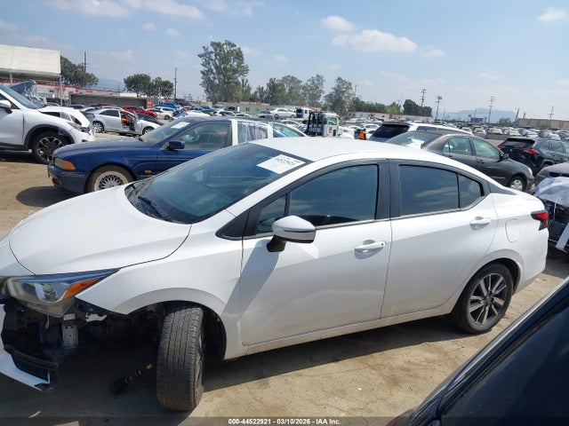 44522921 :رقم المزاد ، 3N1CN8EV1ML823162 vin ، 2021 Nissan Versa Sv Xtronic Cvt مزاد بيع