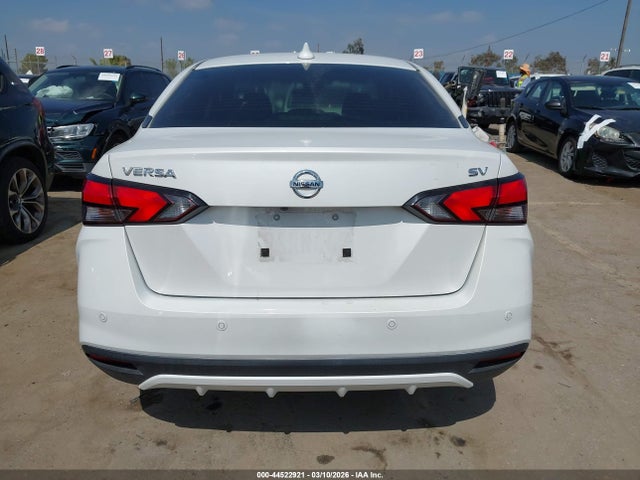 44522921 :رقم المزاد ، 3N1CN8EV1ML823162 vin ، 2021 Nissan Versa Sv Xtronic Cvt مزاد بيع
