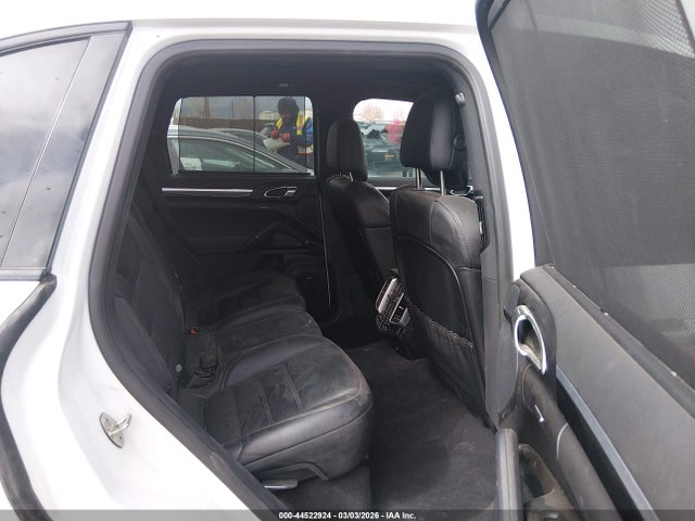 2016 PORSCHE CAYENNE WP1AB2A28GLA96350 Photo 7