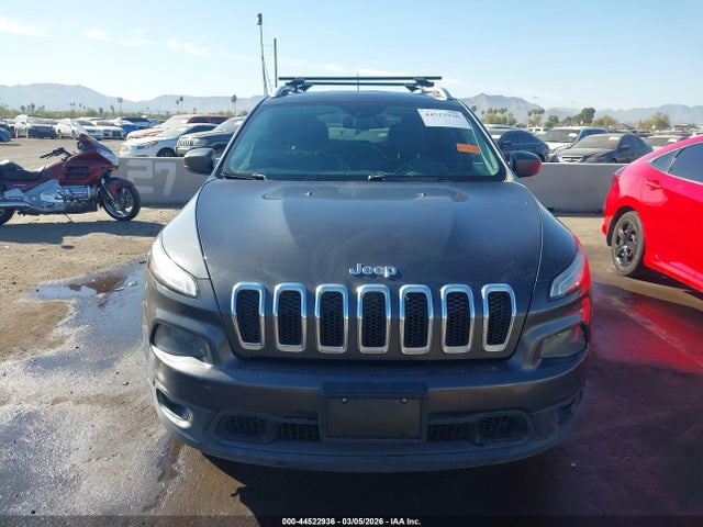 1C4PJMCS3GW122942 Jeep Cherokee Latitude