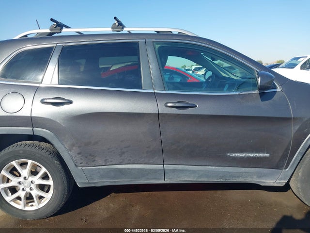 1C4PJMCS3GW122942 Jeep Cherokee Latitude