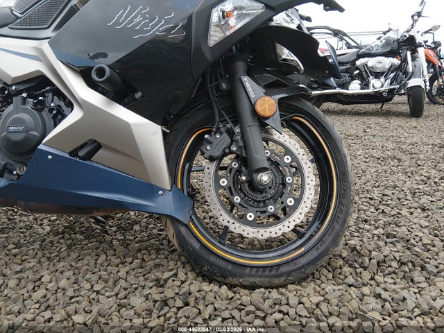 Kawasaki EX400 2023 JKAEXKG12PDAS2335 Image 18