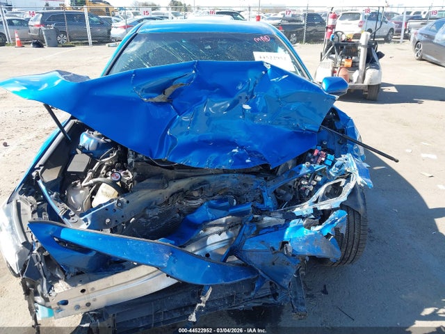 4T1B21HK4JU009756 Toyota Camry Hybrid Se