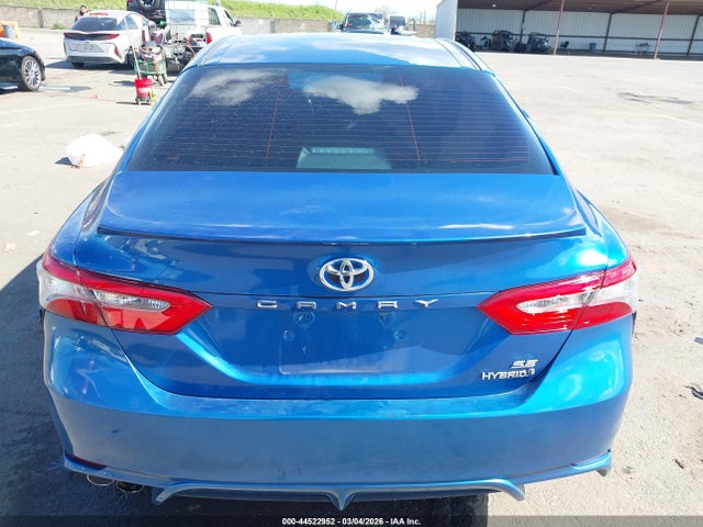 4T1B21HK4JU009756 Toyota Camry Hybrid Se