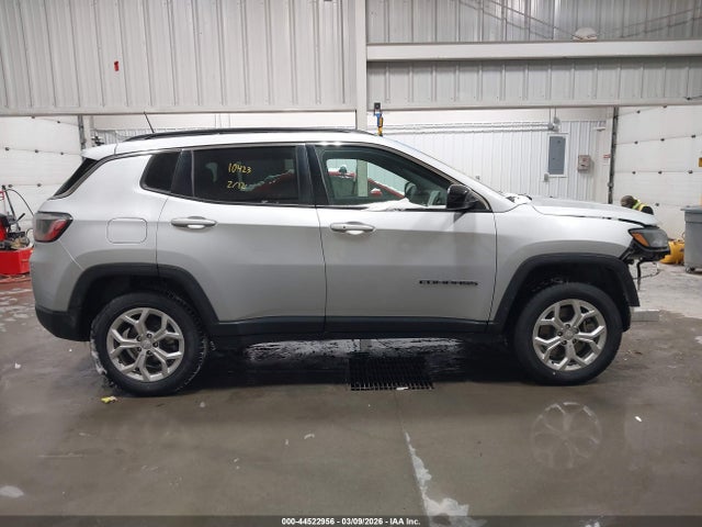 Jeep Compass Latitude 4x4 2024 3C4NJDBNXRT117930 Image 14