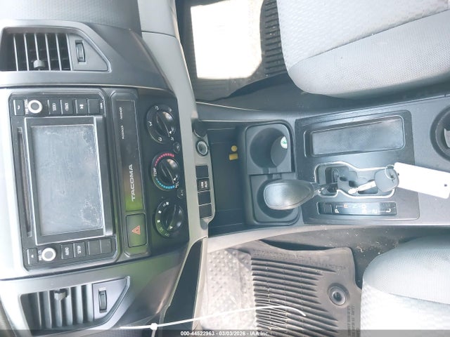 Toyota Tacoma Prerunner 2015 5TFJX4GN8FX044661 Image 11
