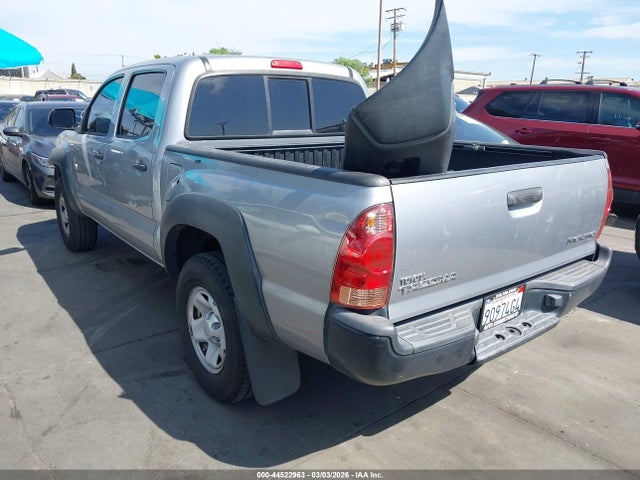 Toyota Tacoma Prerunner 2015 5TFJX4GN8FX044661 Image 3